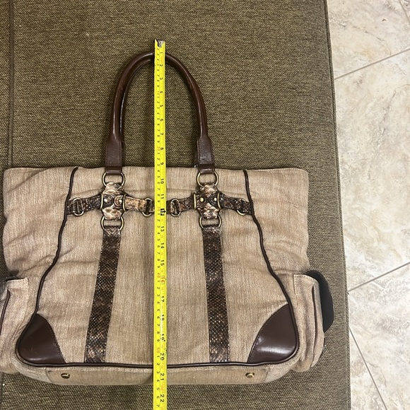 GHURKA - Picture 14 of 16